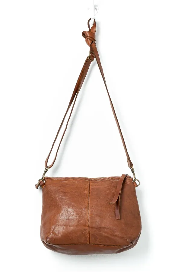 Essentials Pouch Large- Cognac