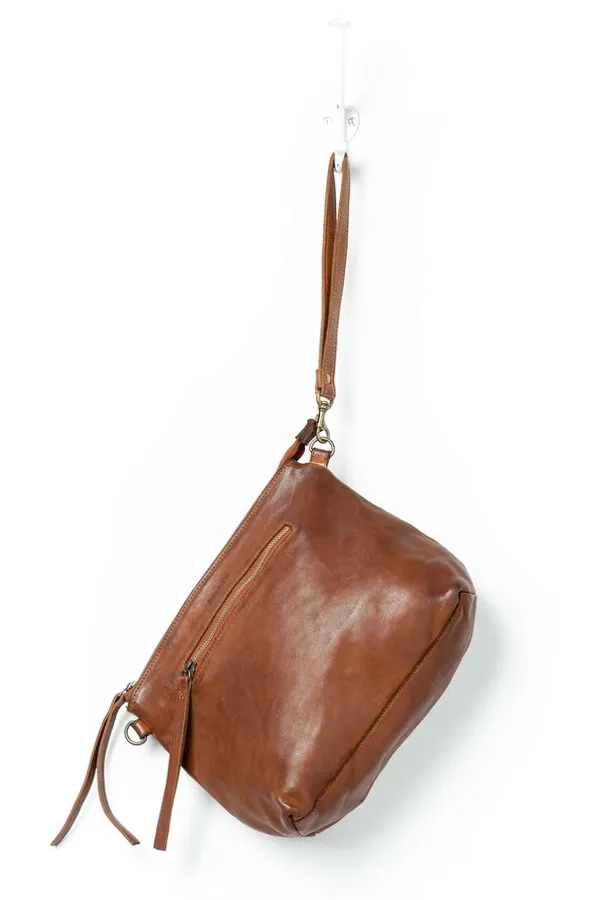 Essentials Pouch Large- Cognac