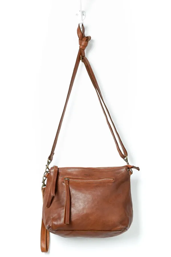 Essentials Pouch Large- Cognac