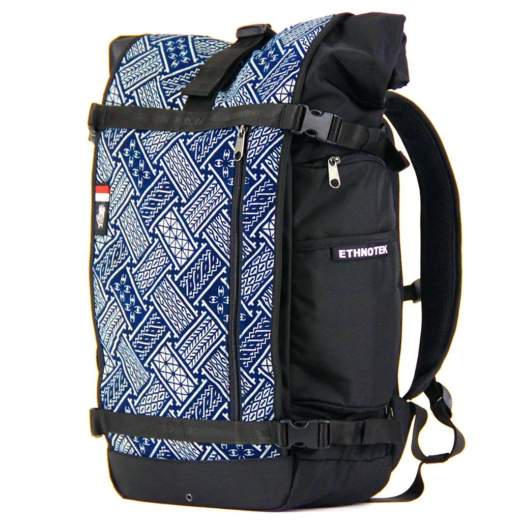 Raja 30 Roll-Top Backpack