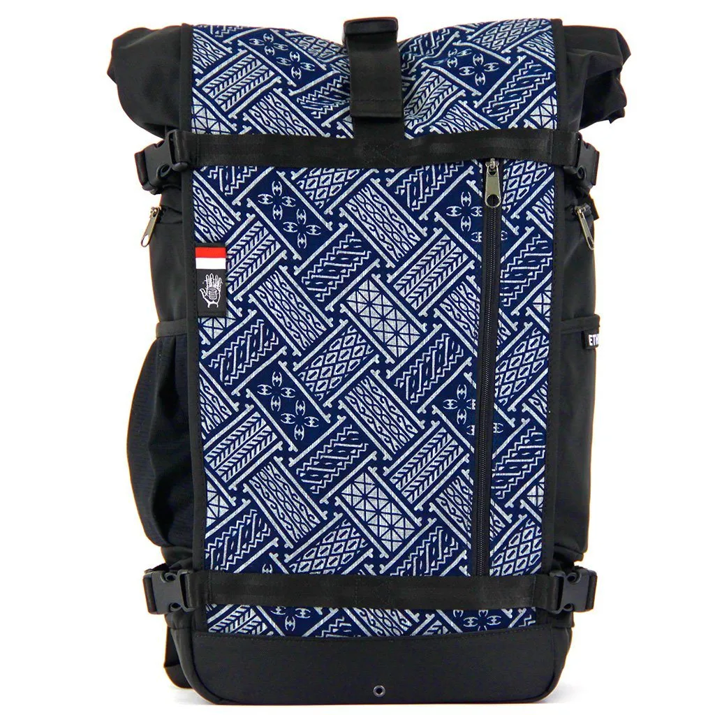 Raja 30 Roll-Top Backpack