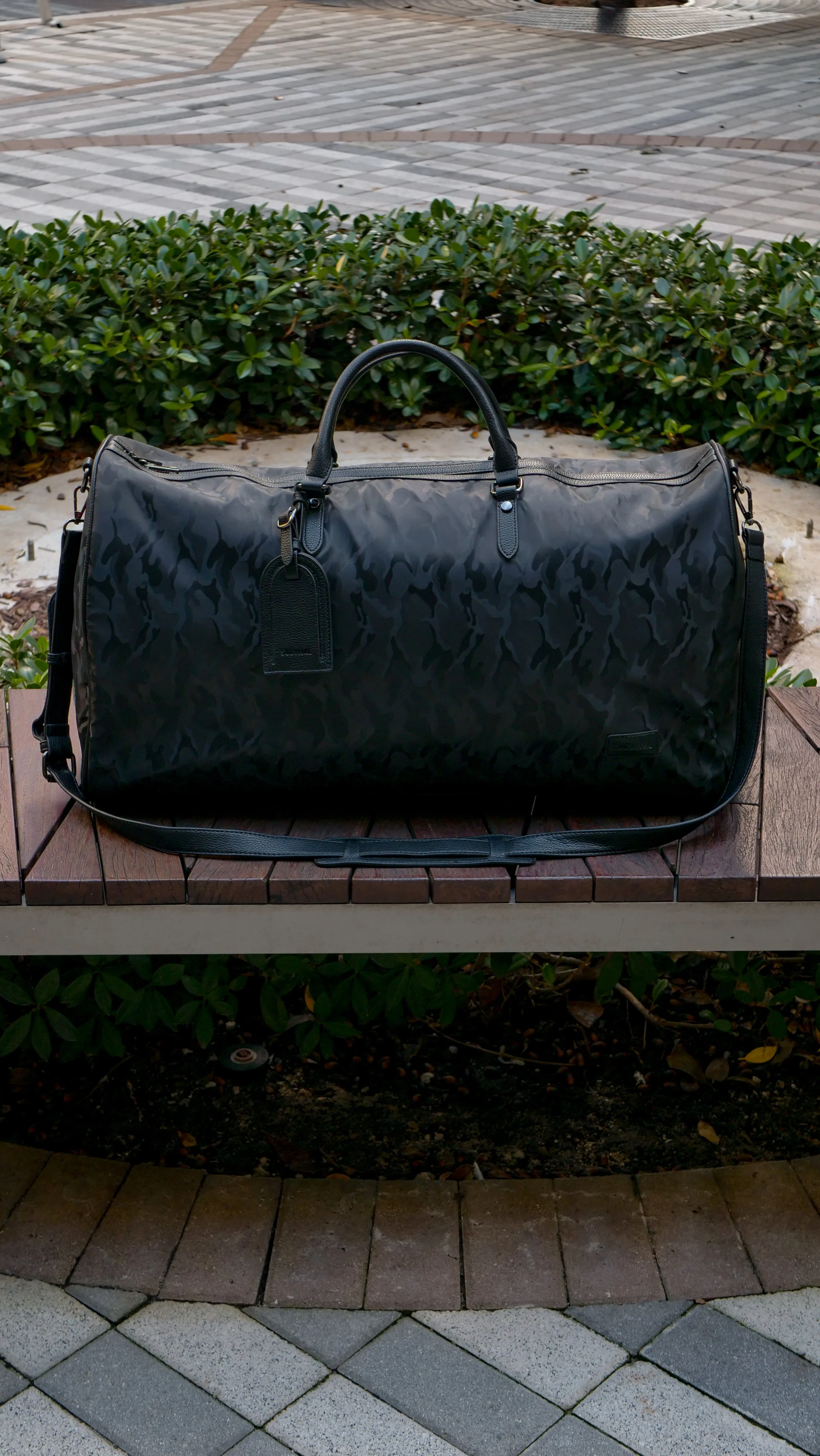 SRVL LUX DUFFLE BAG