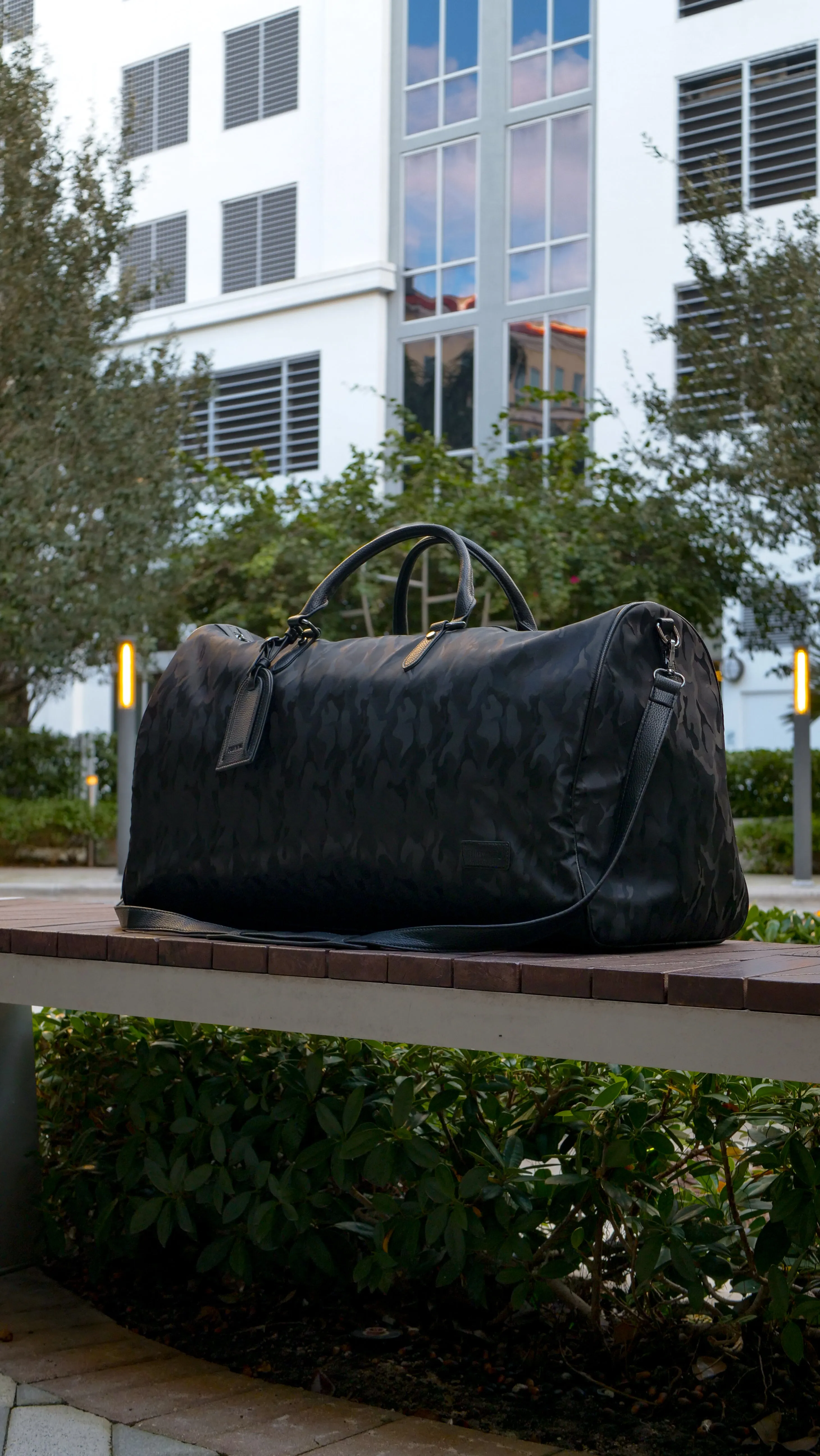 SRVL LUX DUFFLE BAG