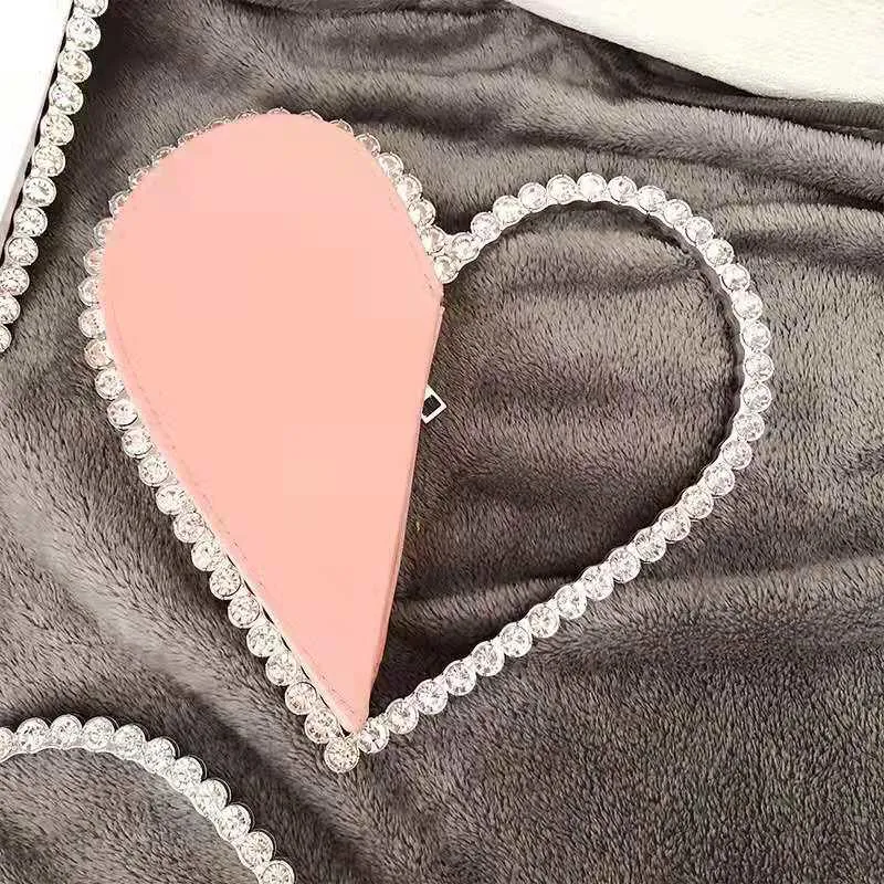 Y6732 - PINK HEART PURSE